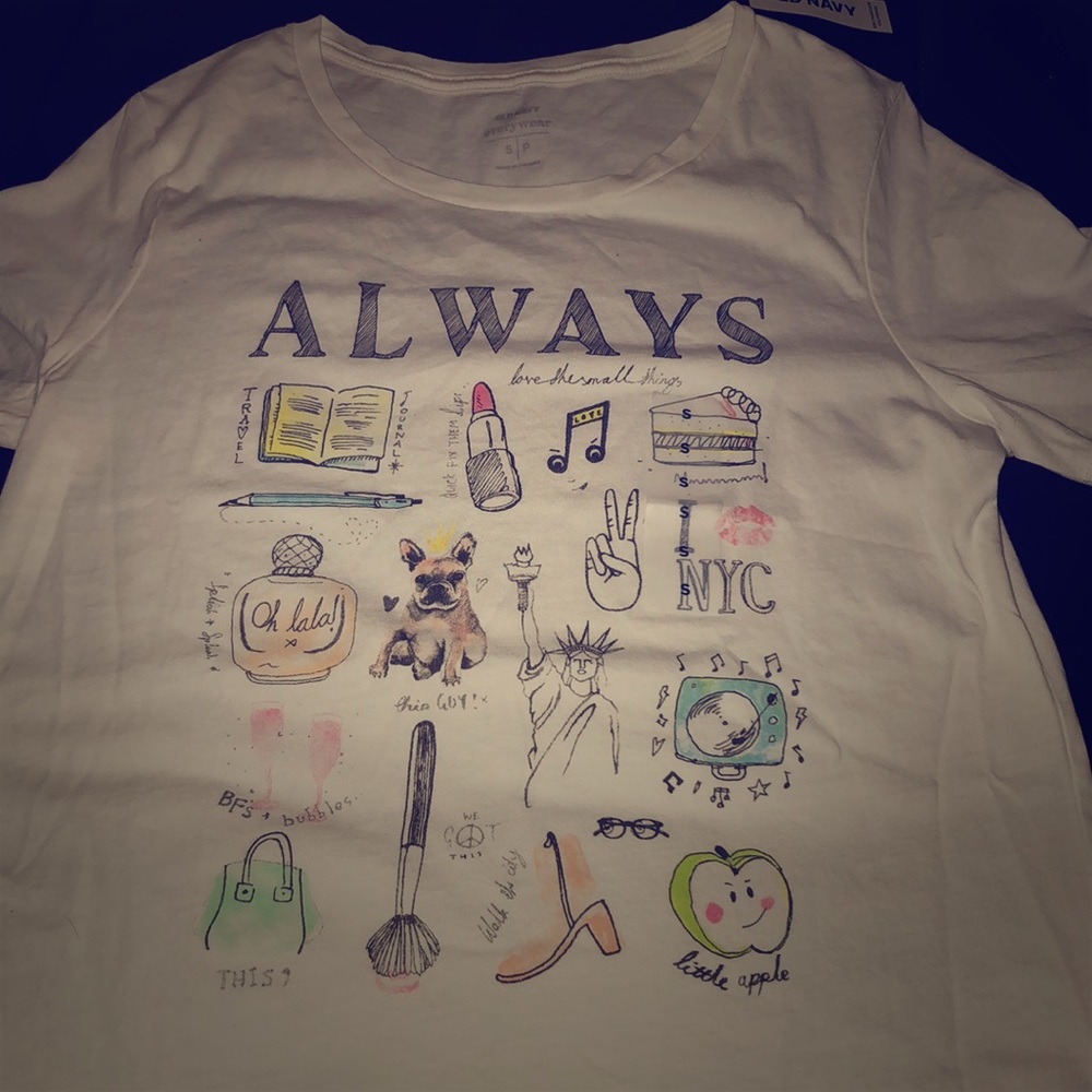 Old Navy T-Shirt